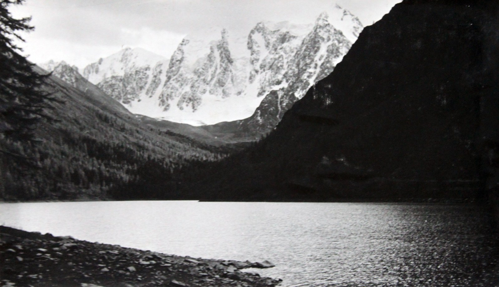 Первая экспедиция туристов-водников Алтая (1970). Фотограф Эдуард Алмадаков