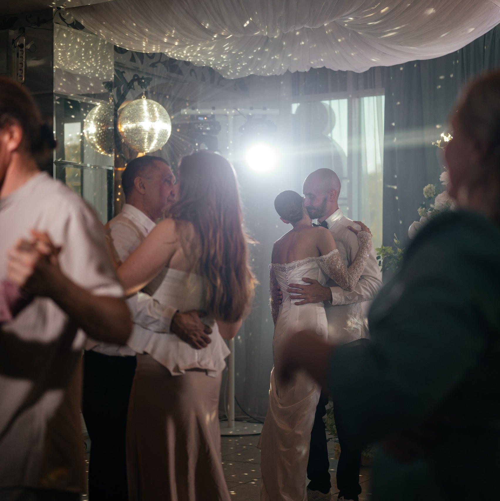 Прайс. Свадебный фотограф в Донецке — Вита Донец