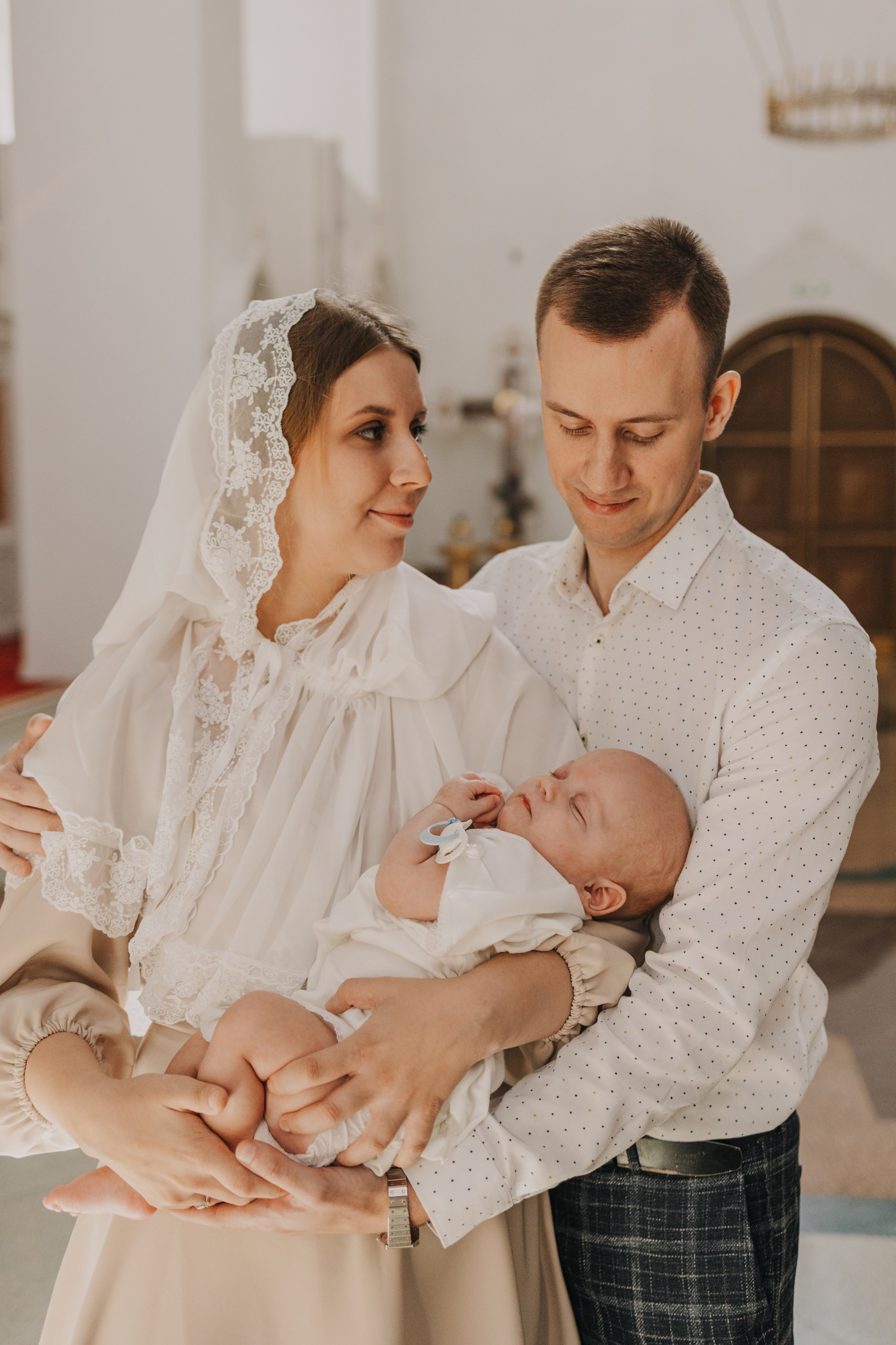 Съёмка Крещения в Москве: Сохраняем Главное Событие Вашей Семьи — Фотограф на Крестины. Семейный Фотограф Москва: Семья, Love Story, Контент для Блога/Маркетплейсов