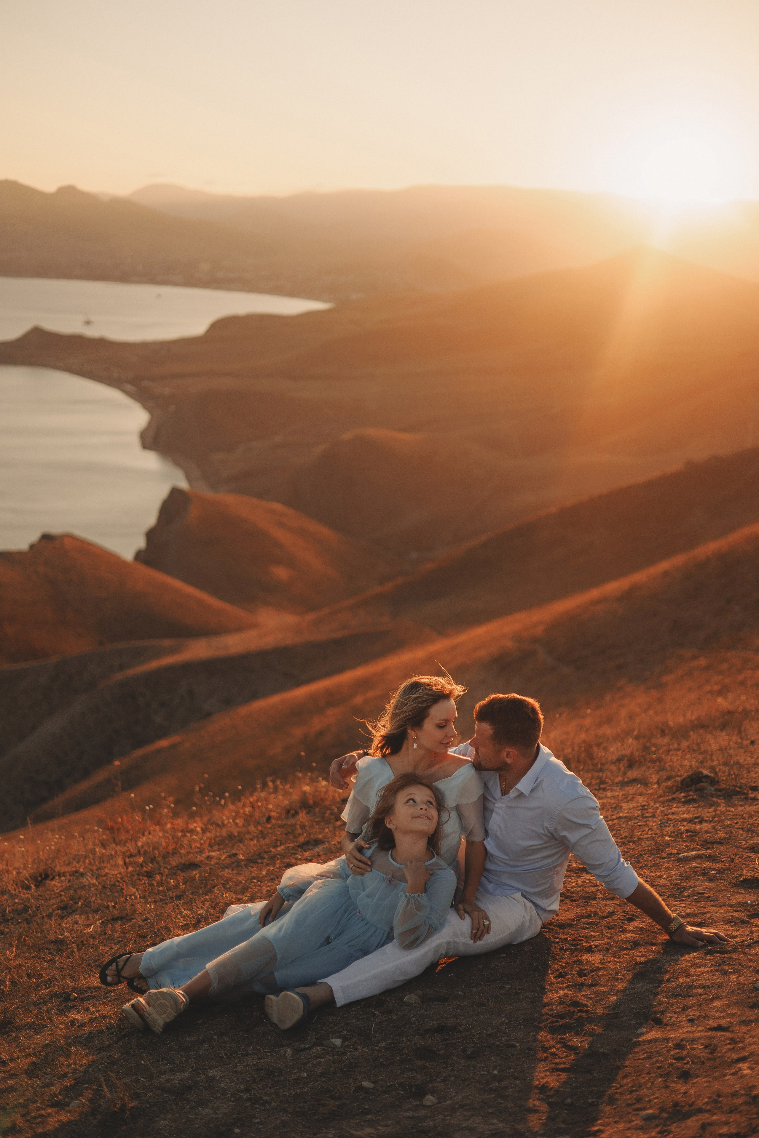 Семейный, Свадебный и индивидуальный фотограф в Крыму, Ялте, Судаке, Симферополе Лиза Дементьева