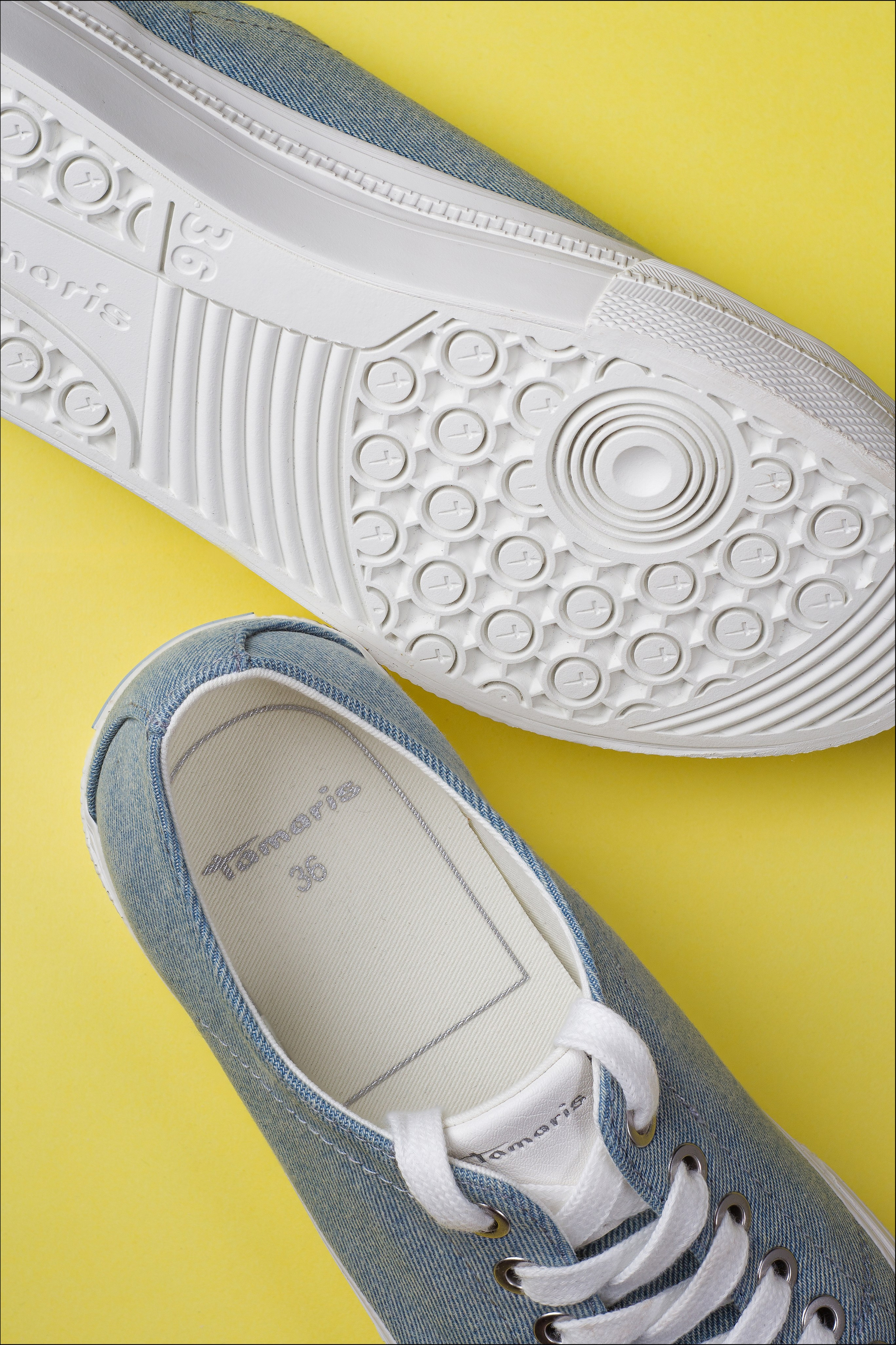 Рекламная фотосъёмка обуви для маркет-плейсов  Wildberries, Ozon в Москве