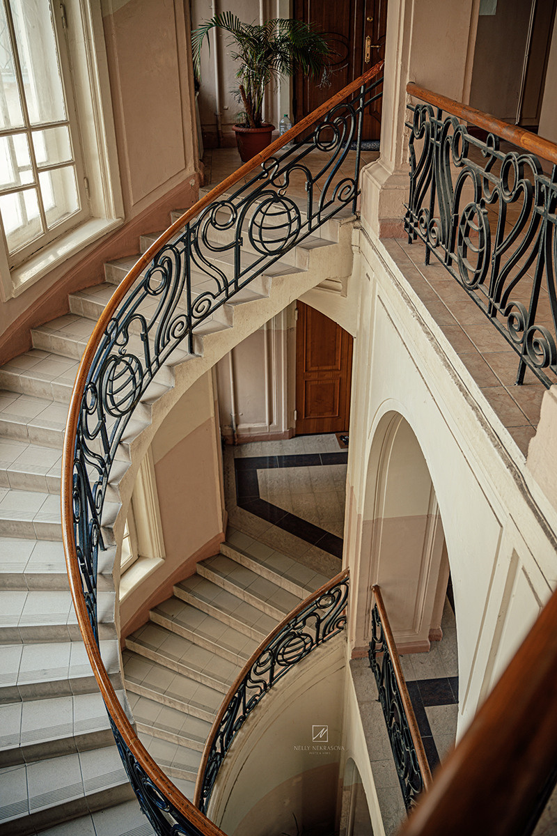 Саввинское подворье в Москве. Фотограф и искусствовед в Туле и Санкт-Петербурге Нелли Некрасова