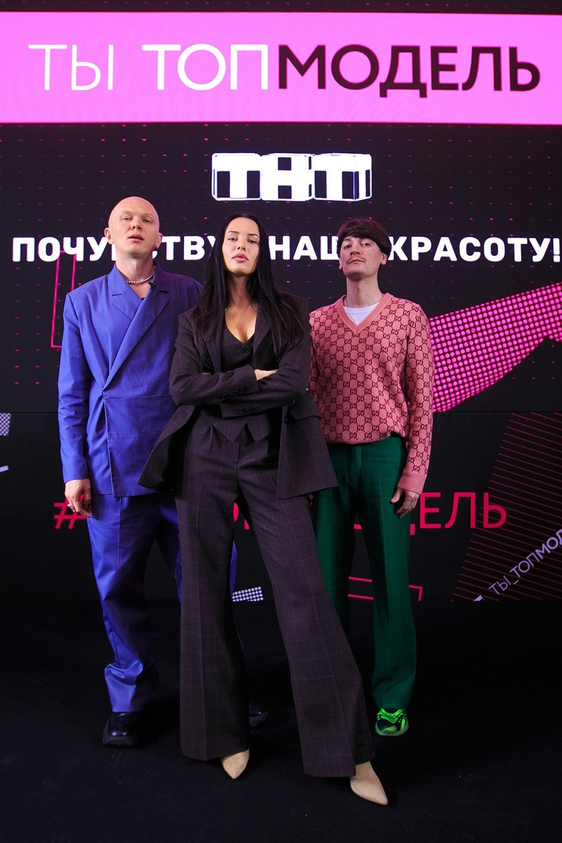 Фотограф ивентов, свадеб и контентных съёмок, девушка в розовом платье