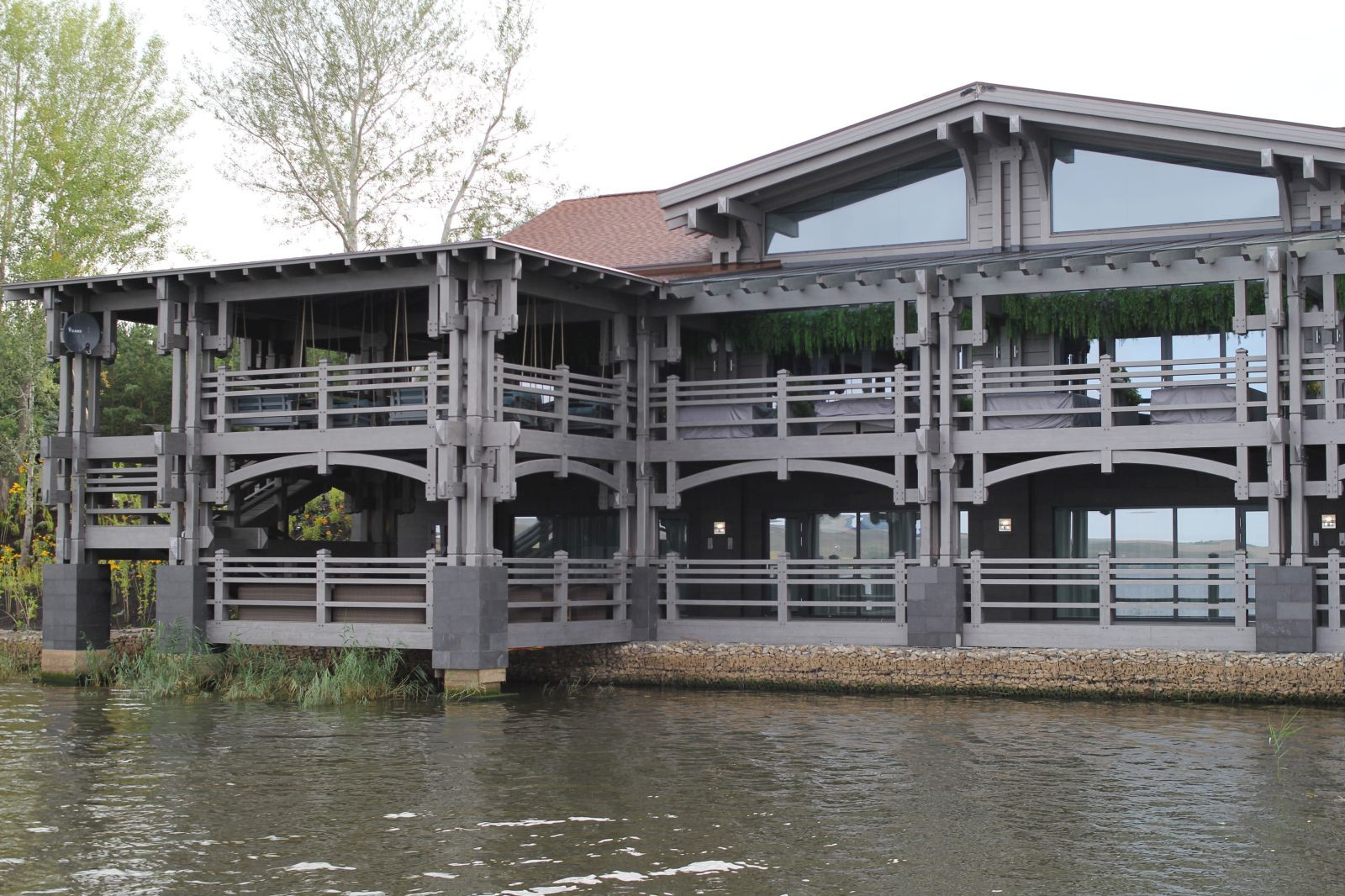 Выездная регистрация на базе отдыха Хижина рыбака