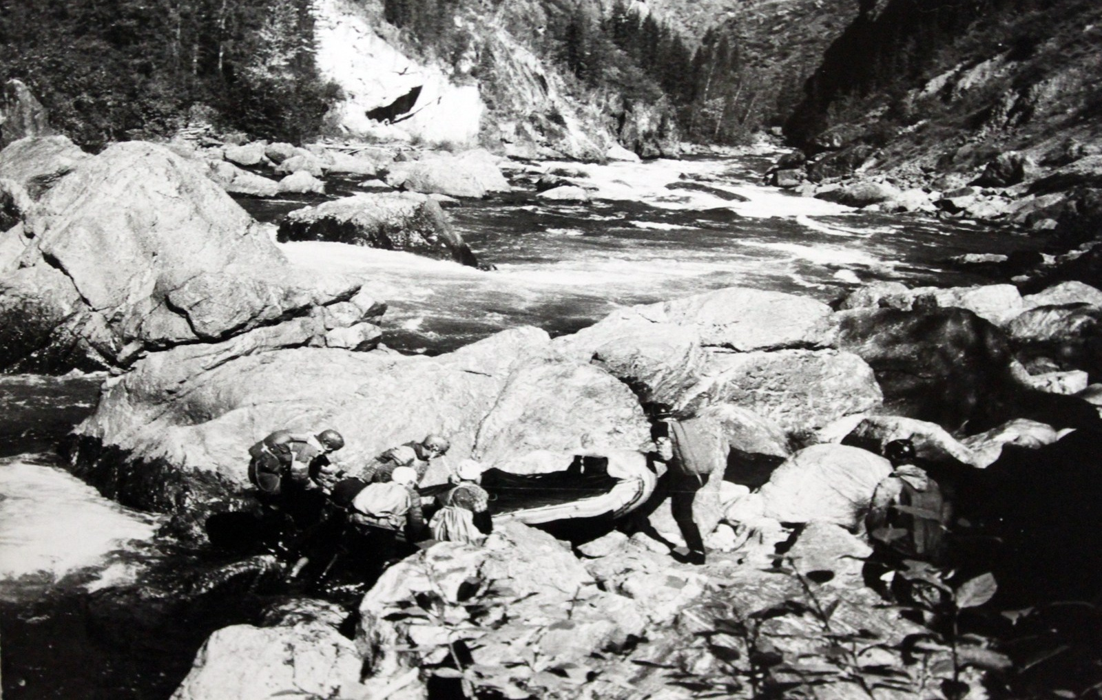 Прохождение Башкауса (1973). Фотограф Эдуард Алмадаков