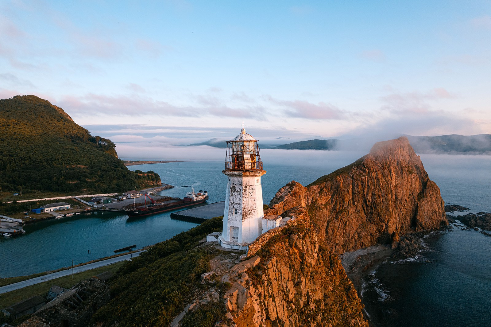 Фотокартины. Ivan Zaitsev (IZIART) — creating a cultural code through photo and video