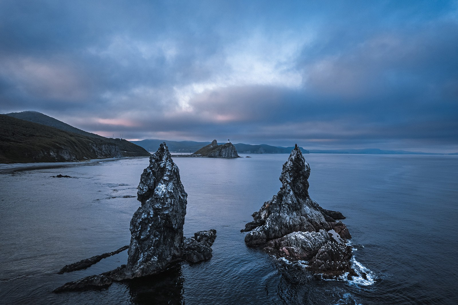 Маяк Рудный. Ivan Zaitsev (IZIART) — creating a cultural code through photo and video