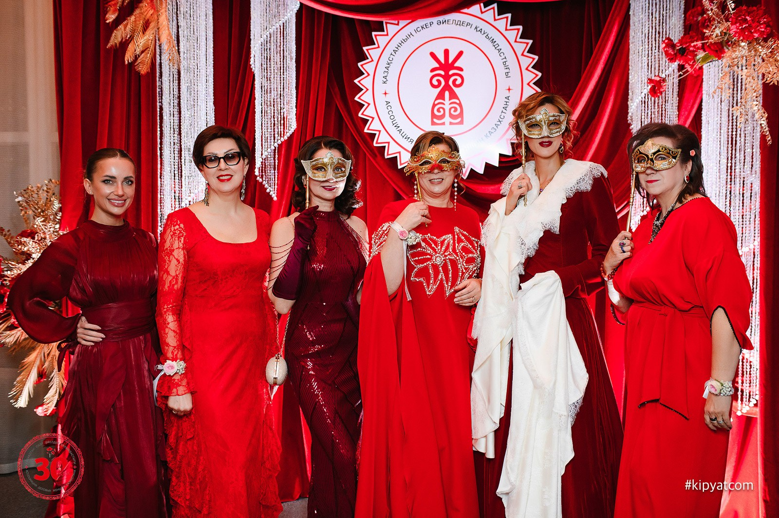 Новогодний благотворительный бал в отеле «Чайка». Кипятком Караганда