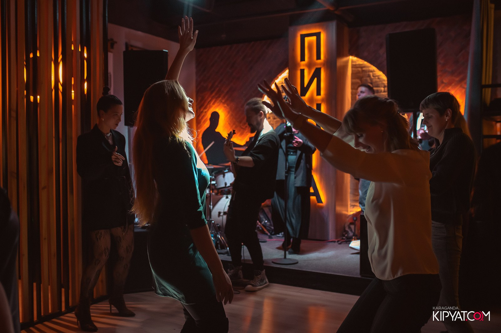 Пинта Bar & Grill г. Темиртау. Кипятком Караганда