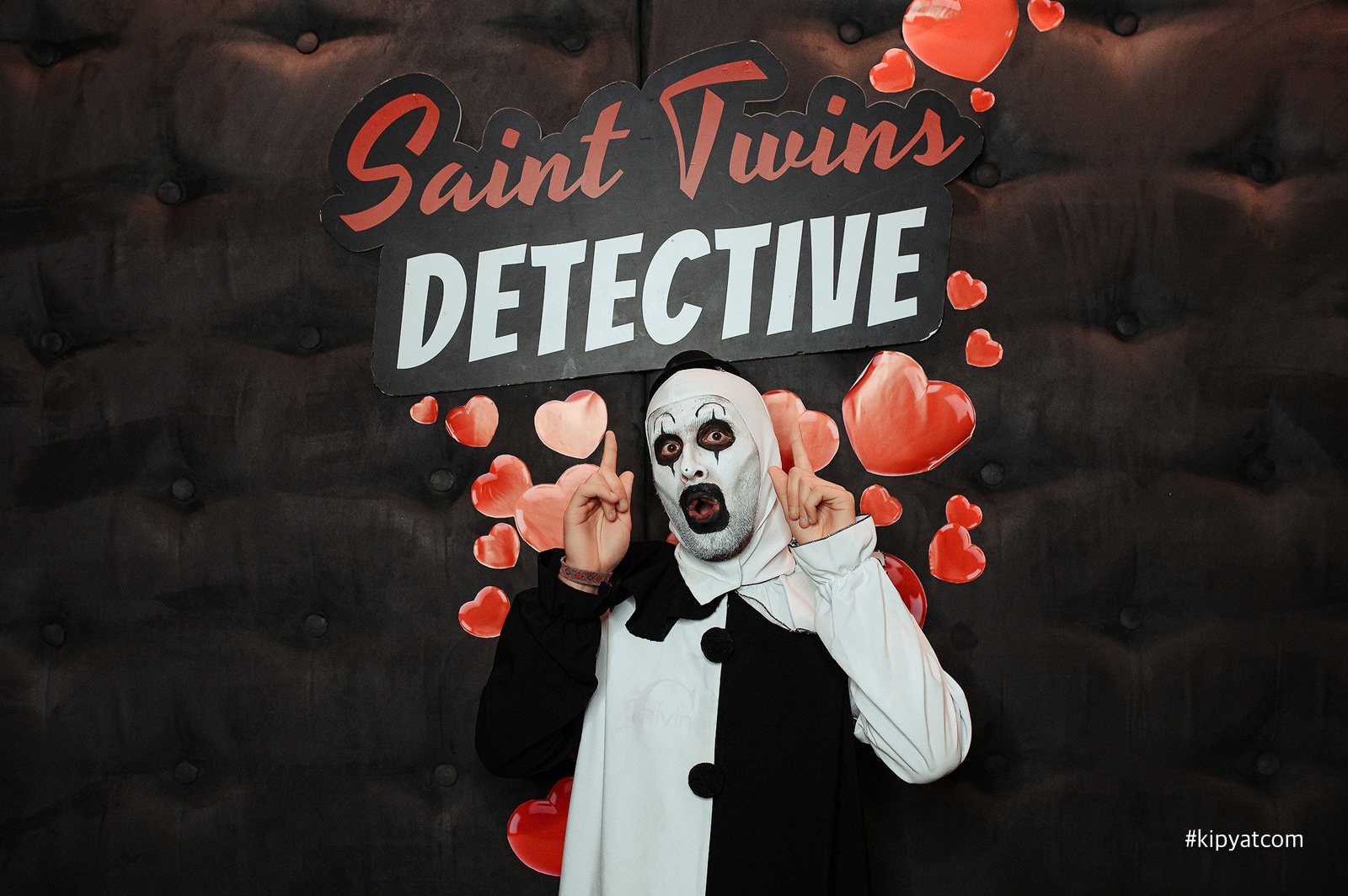 Saint Twins Detective. Кипятком Караганда