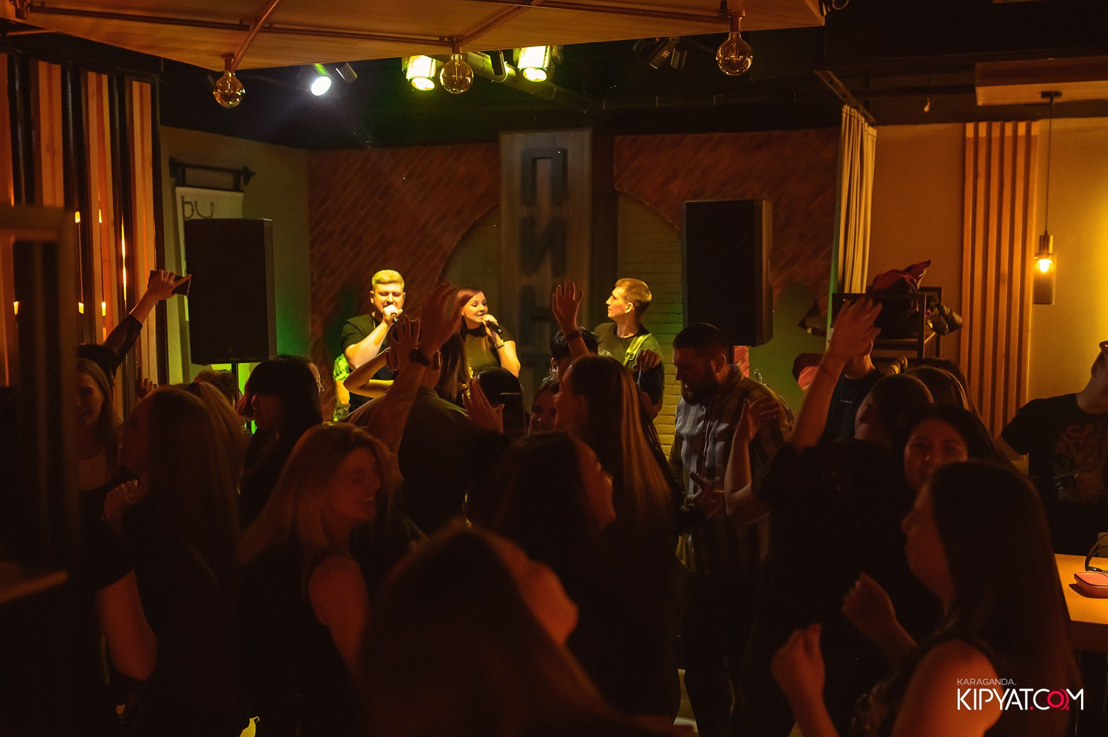 Пинта Bar & Grill в ТД «Алем». Кипятком Караганда