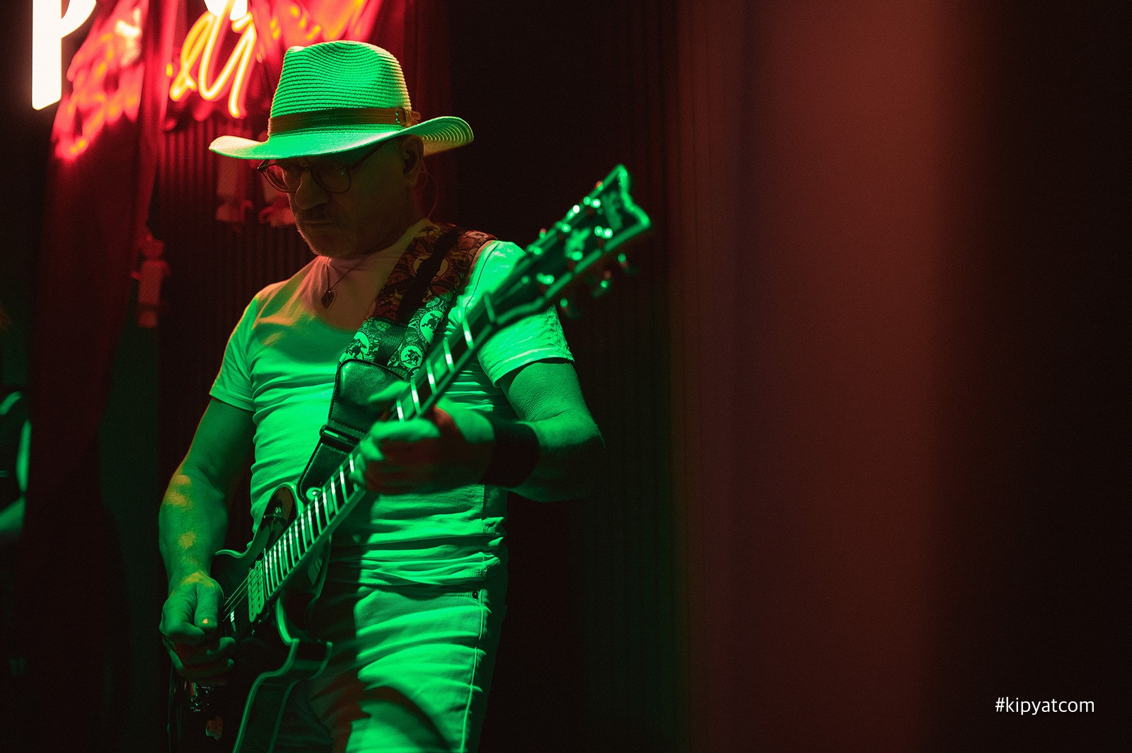 Пинта Bar & Grill в ТД «Алем». Кипятком Караганда