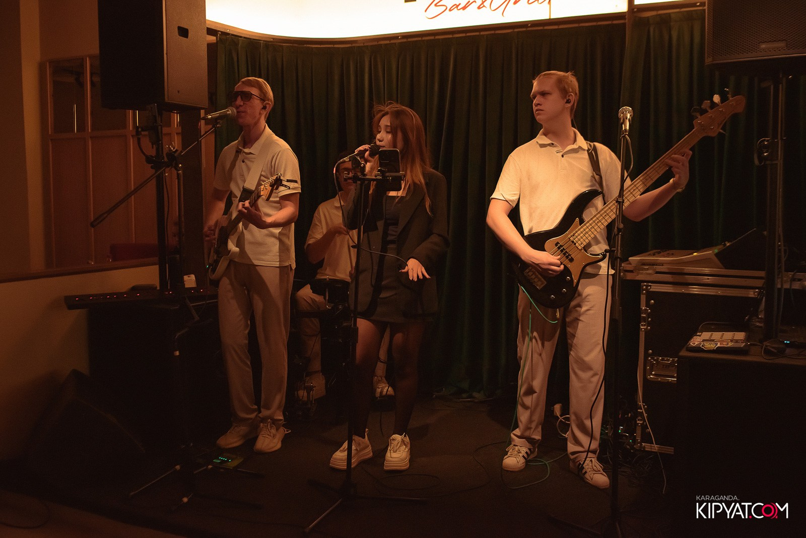 Пинта Bar & Grill в ТД «ЦУМ». Кипятком Караганда