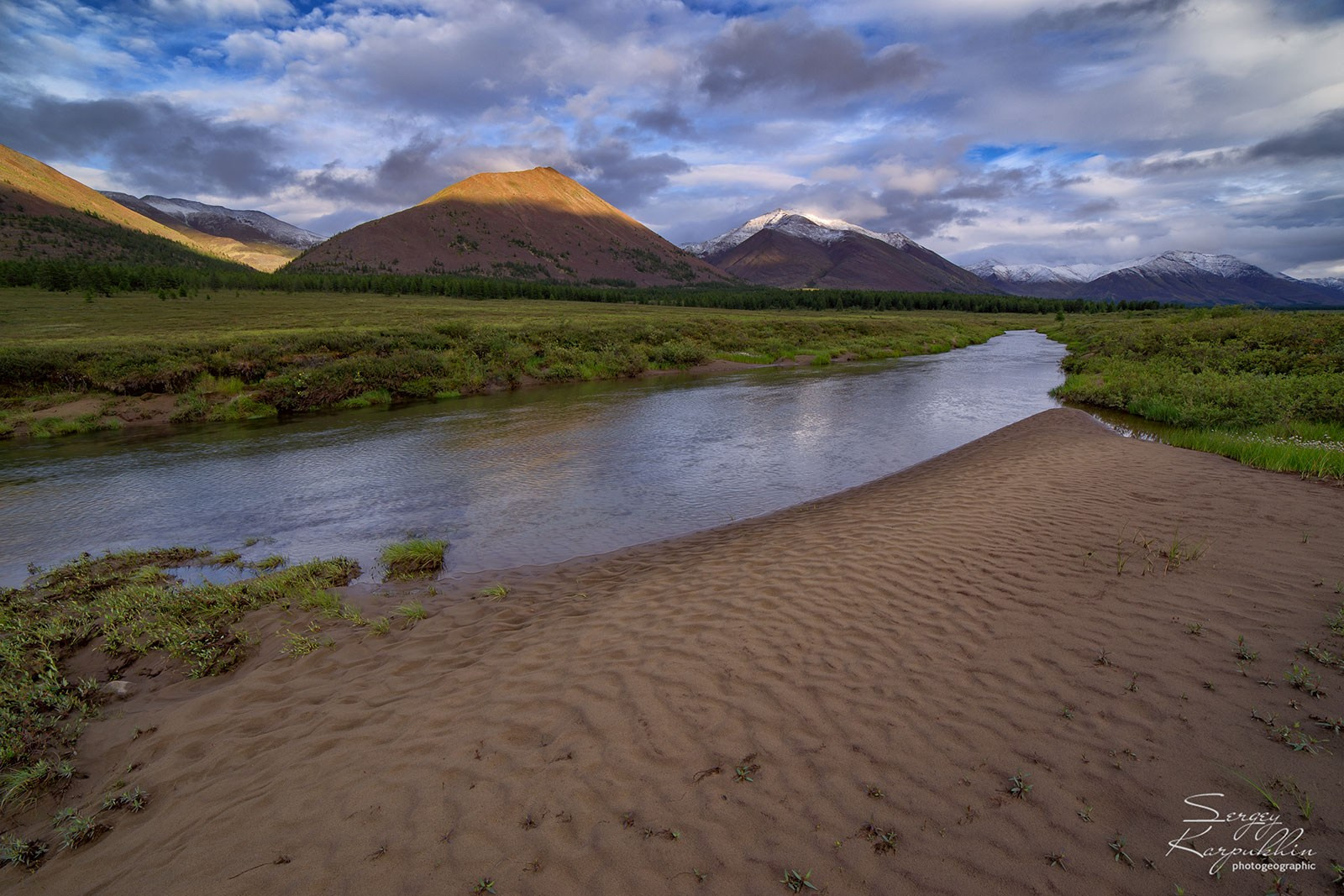Горы Сунтар-Хаята