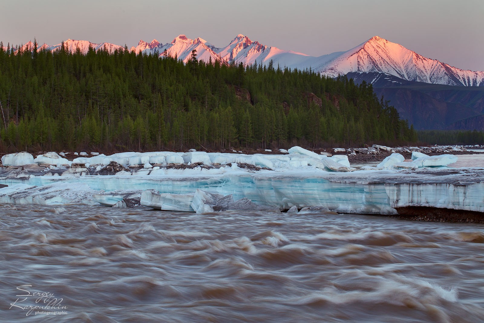 Река Индигирка