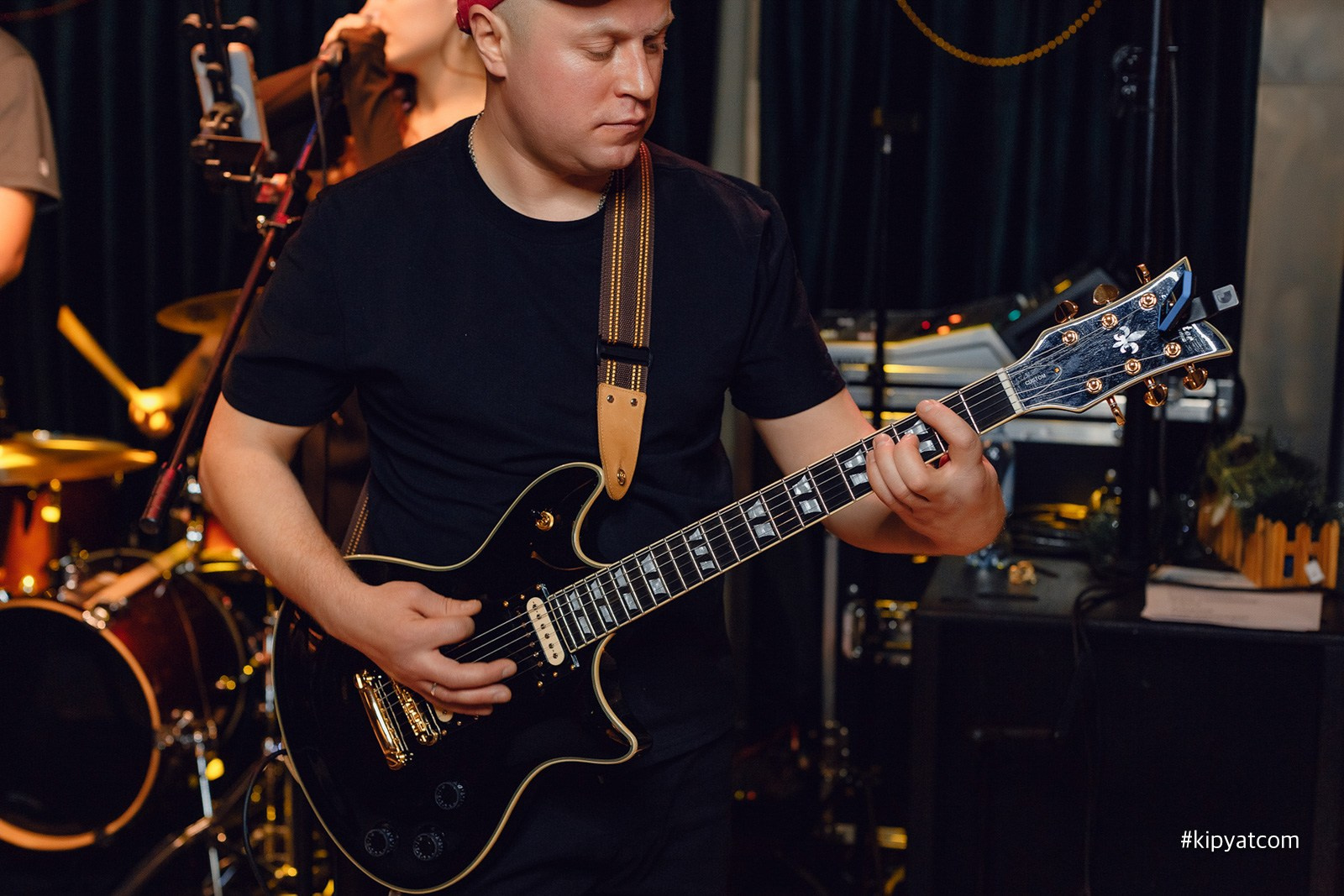 Пинта Bar & Grill в ТД «ЦУМ». Кипятком Караганда