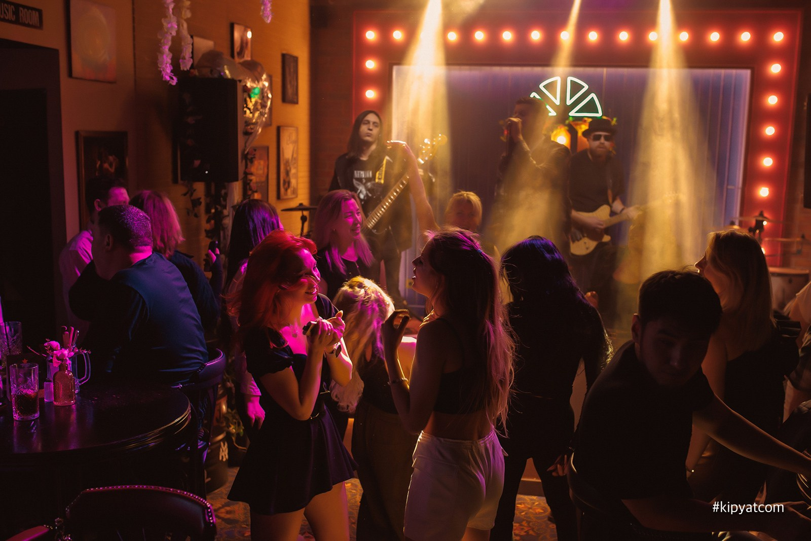 Harat's. Кипятком Караганда