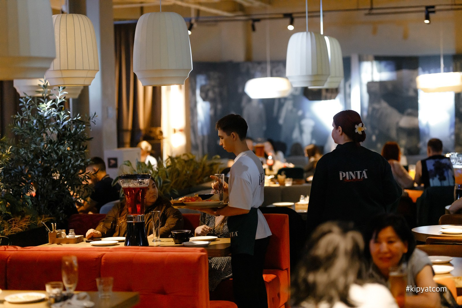 Пинта Bar & Grill в ТД «ЦУМ». Кипятком Караганда