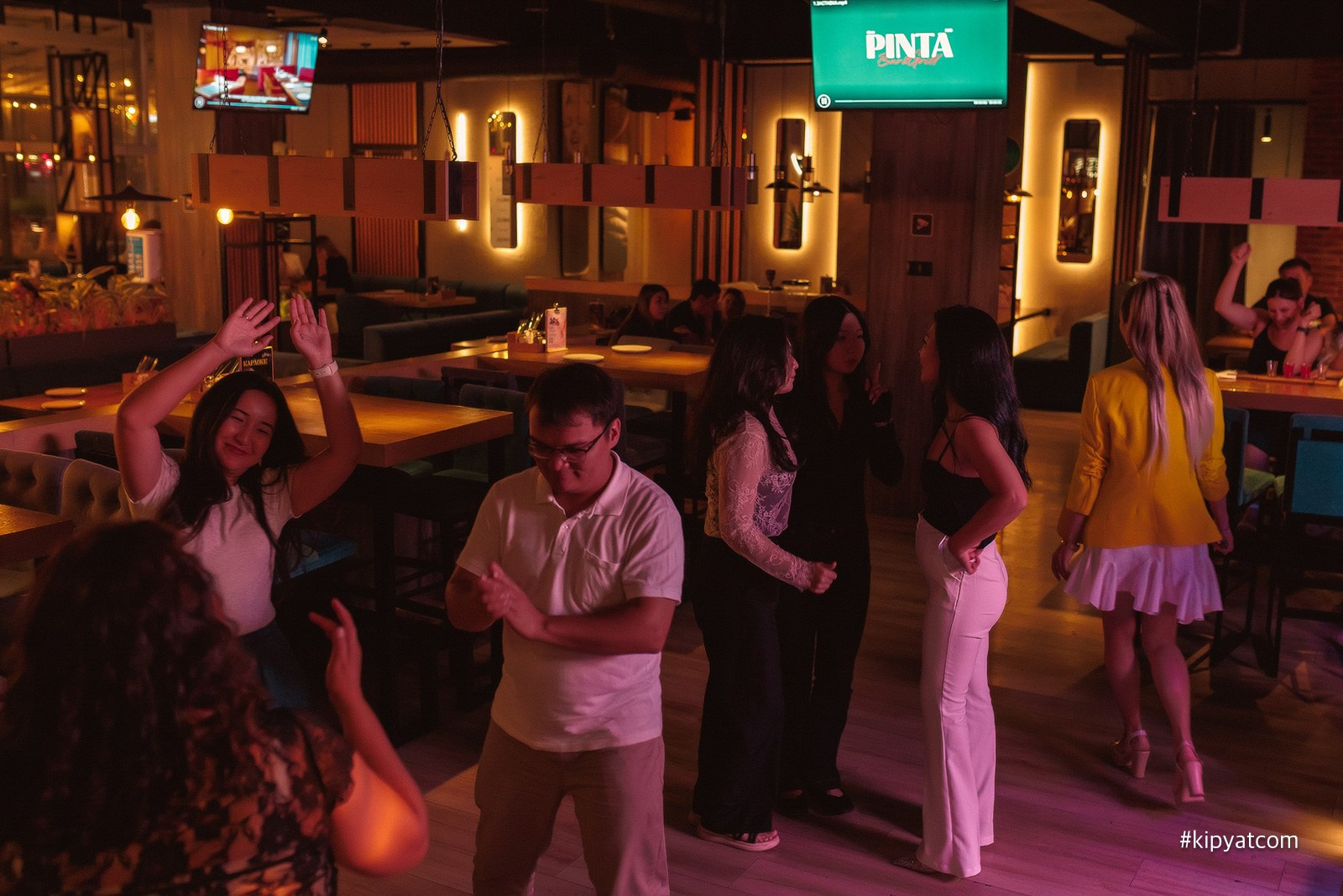 Пинта Bar & Grill на ул. Таттимбета. Кипятком Караганда