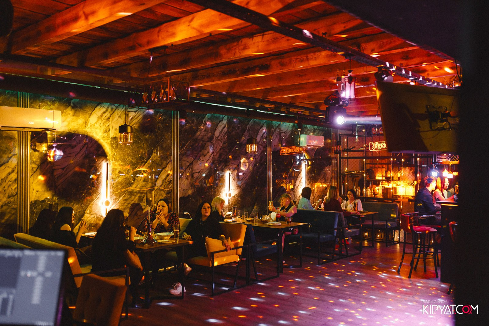 Караоке X.O. Кипятком Караганда