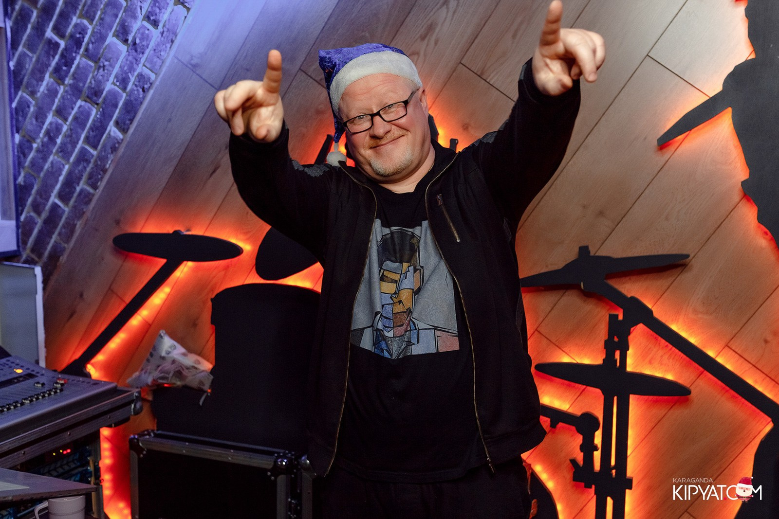 Пинта Bar & Grill в ТД «ЦУМ». Кипятком Караганда