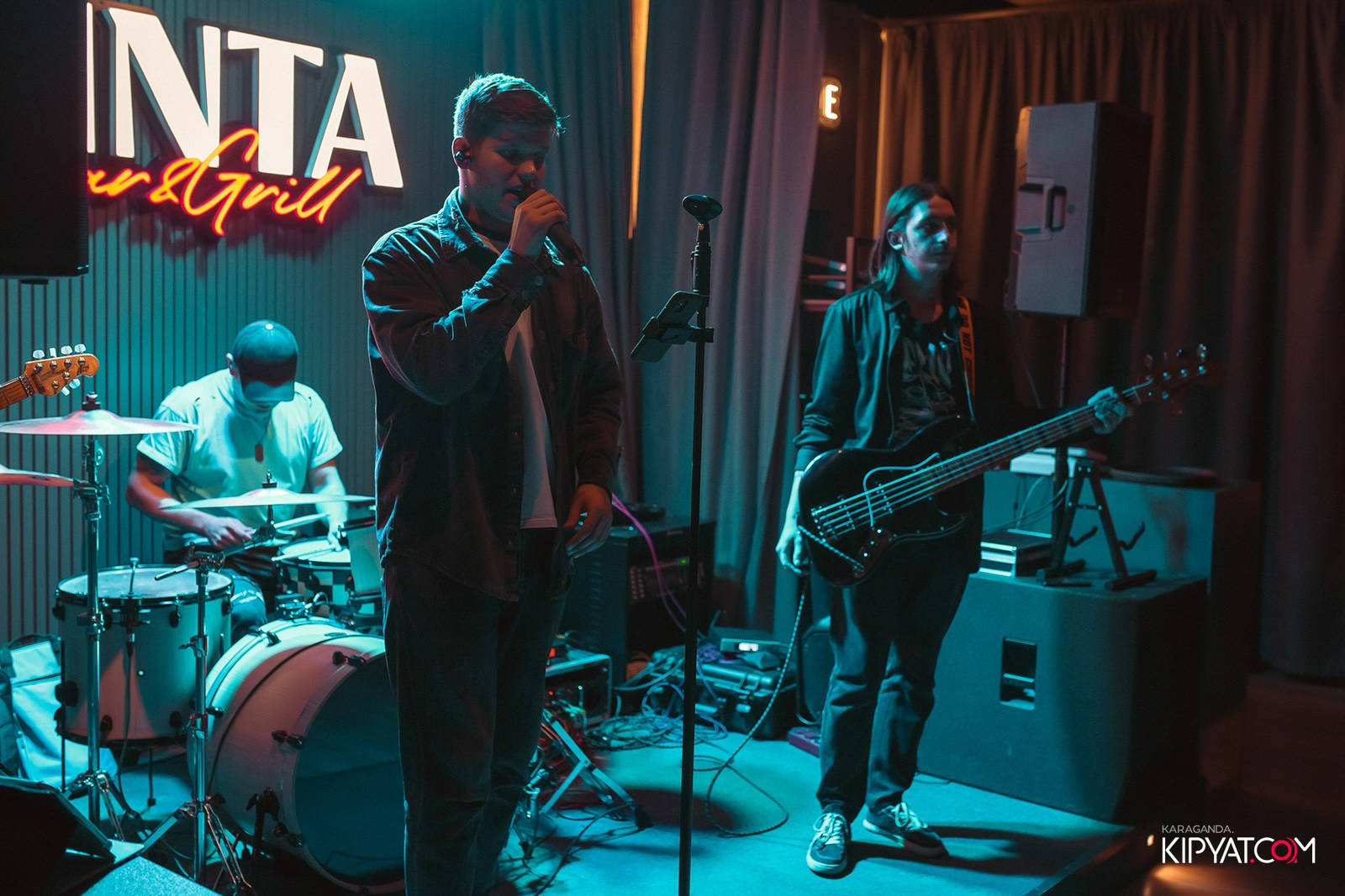 Пинта Bar & Grill на ул. Таттимбета. Кипятком Караганда