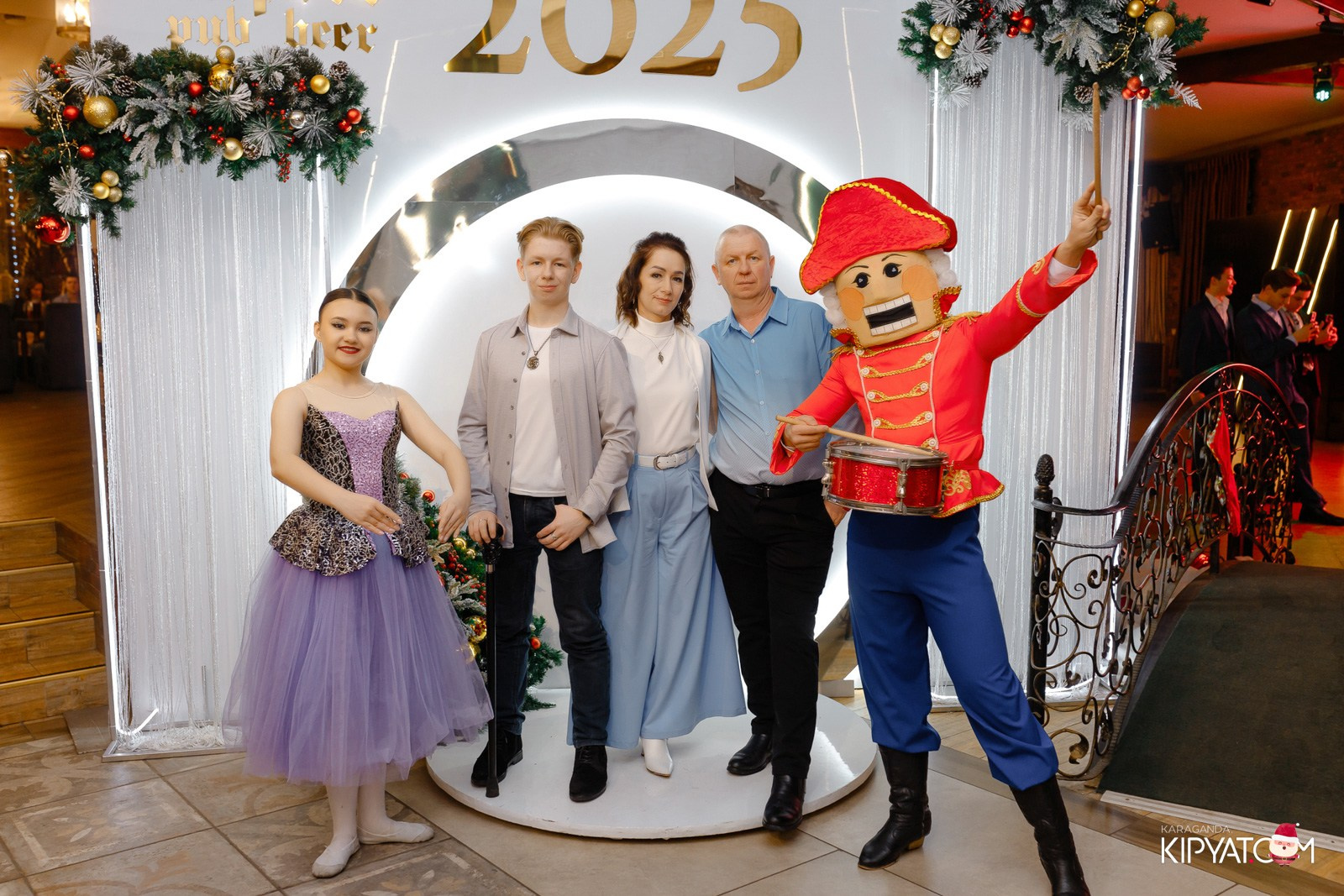 Empire Pub. Кипятком Караганда