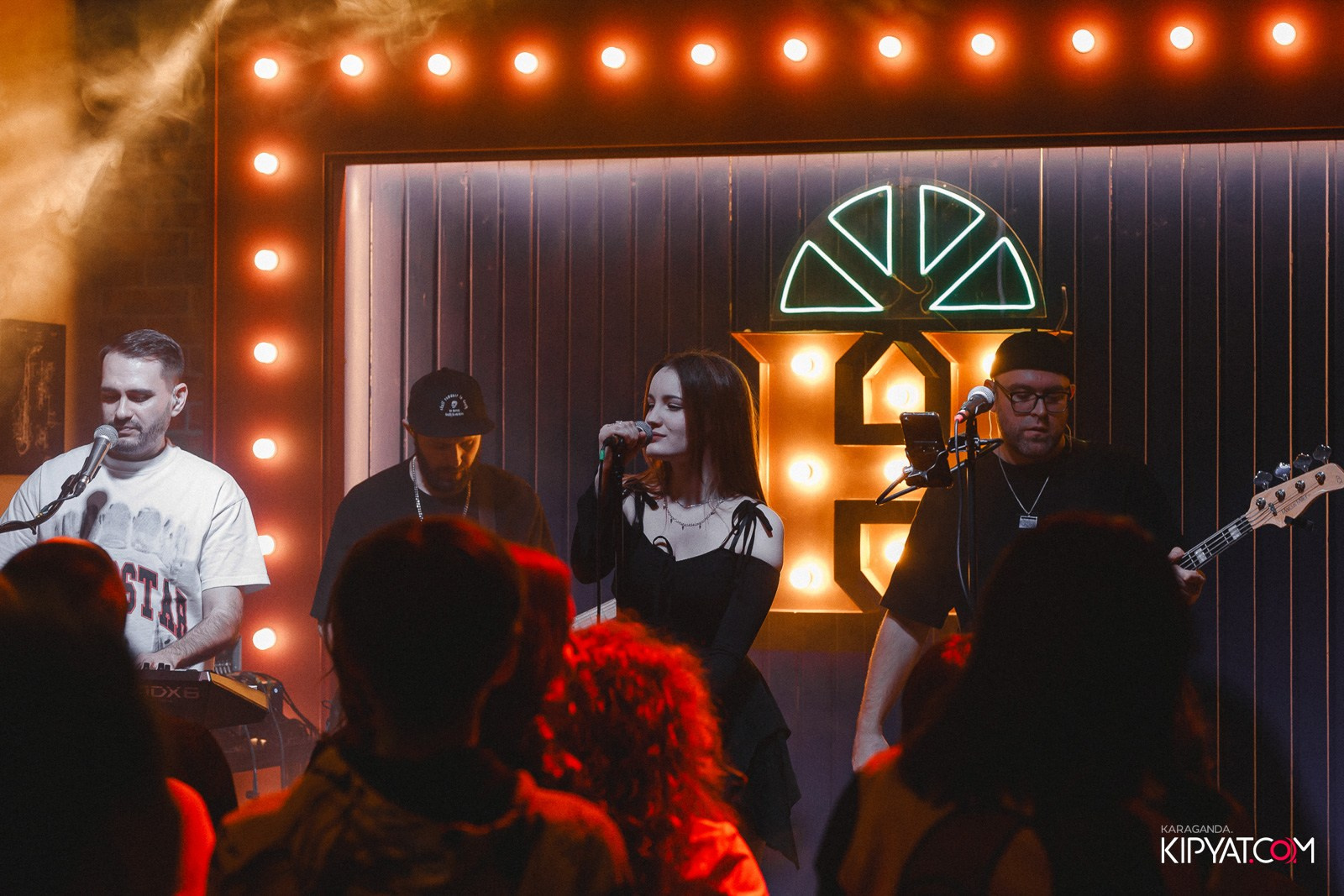 Harat's Irish Pub. Кипятком Караганда