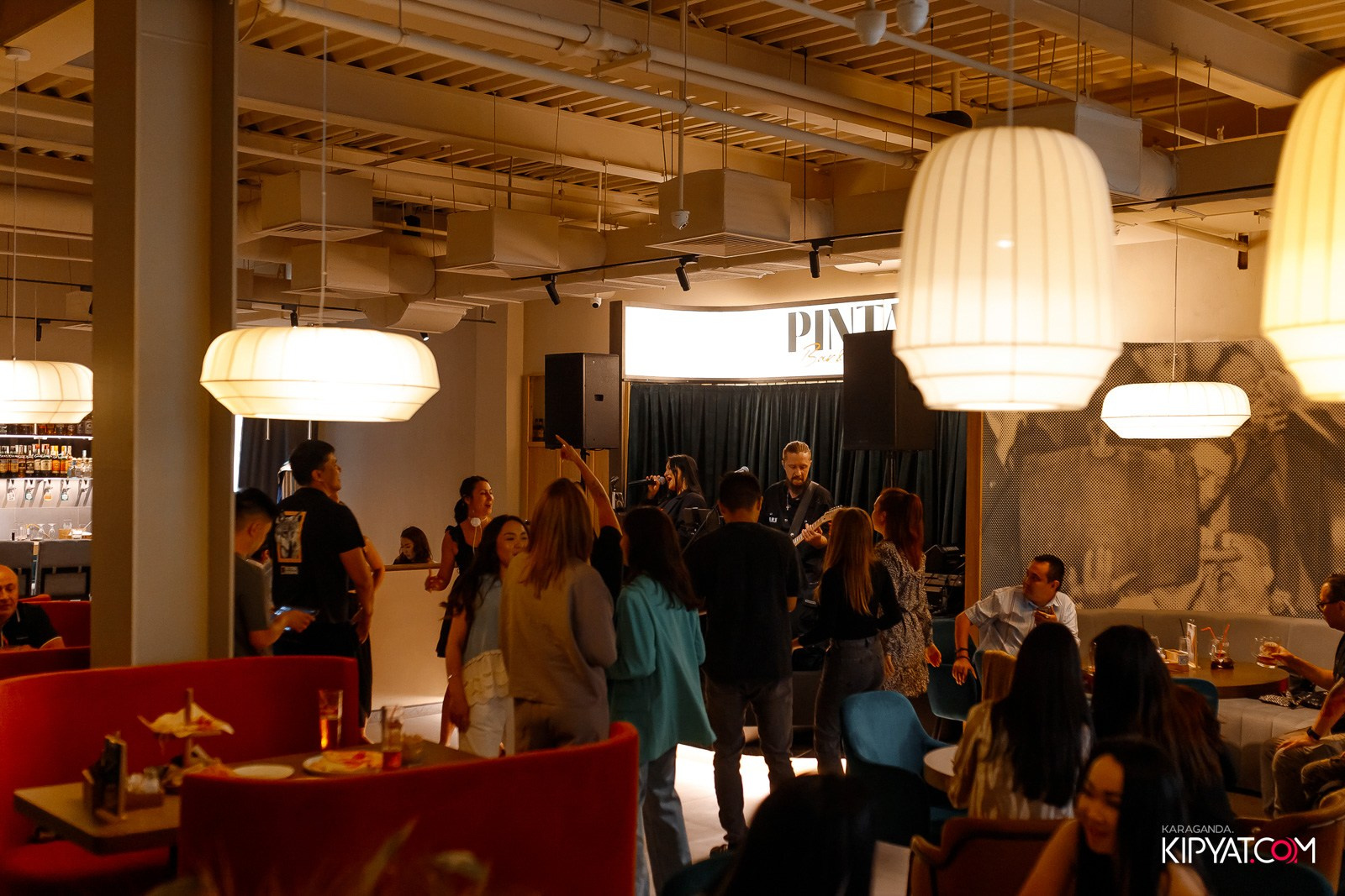 Пинта Bar & Grill в ТД «ЦУМ». Кипятком Караганда