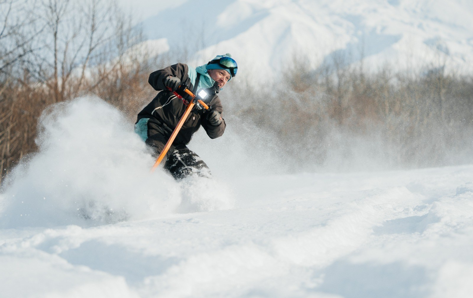 Катание на мотосноуборде. Время Камчатки: чтобы найти свой путь, нужно скорость умножить на время