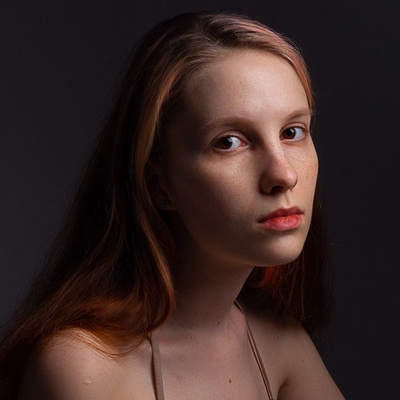 «Что стоит за портетом?» в Москве 18 мая