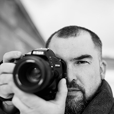 Участники клуба любителей фотографии