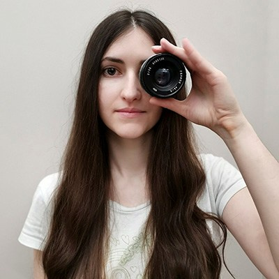 Участники клуба любителей фотографии