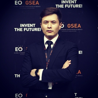 Клиенты. Эксперт в музыкальном бизнесе — Виталий Хвалеев (Moonbeam)