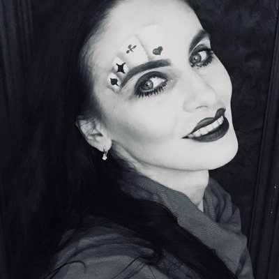 «Что стоит за портетом?» в Москве 18 мая