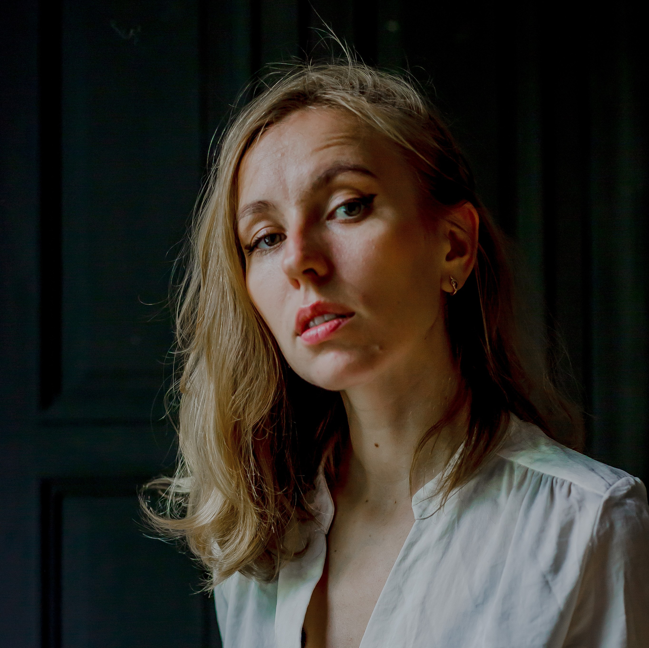 CONTACT. Art Photographer