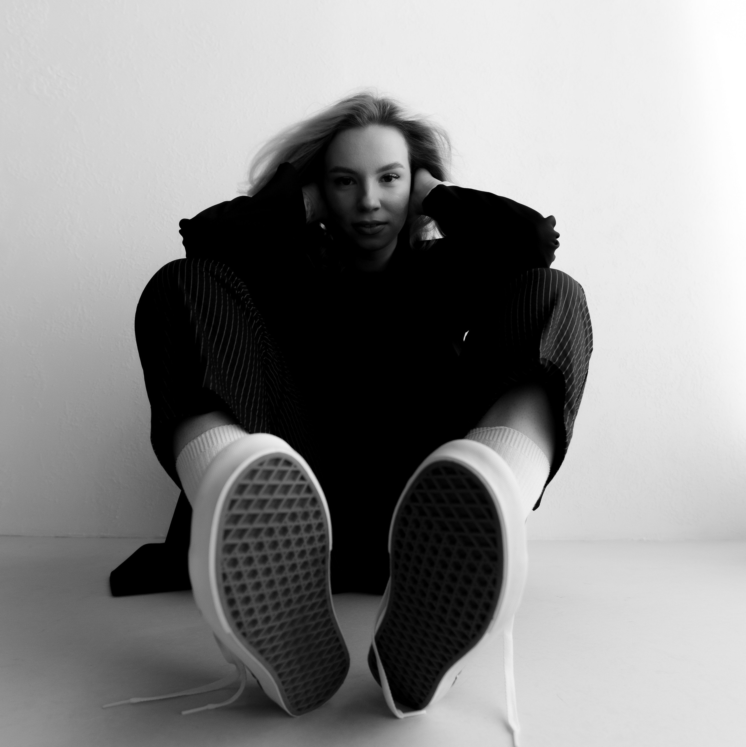 Контакты. Женский, семейный и свадебный фотограф в Астрахани Виктория Бузаева