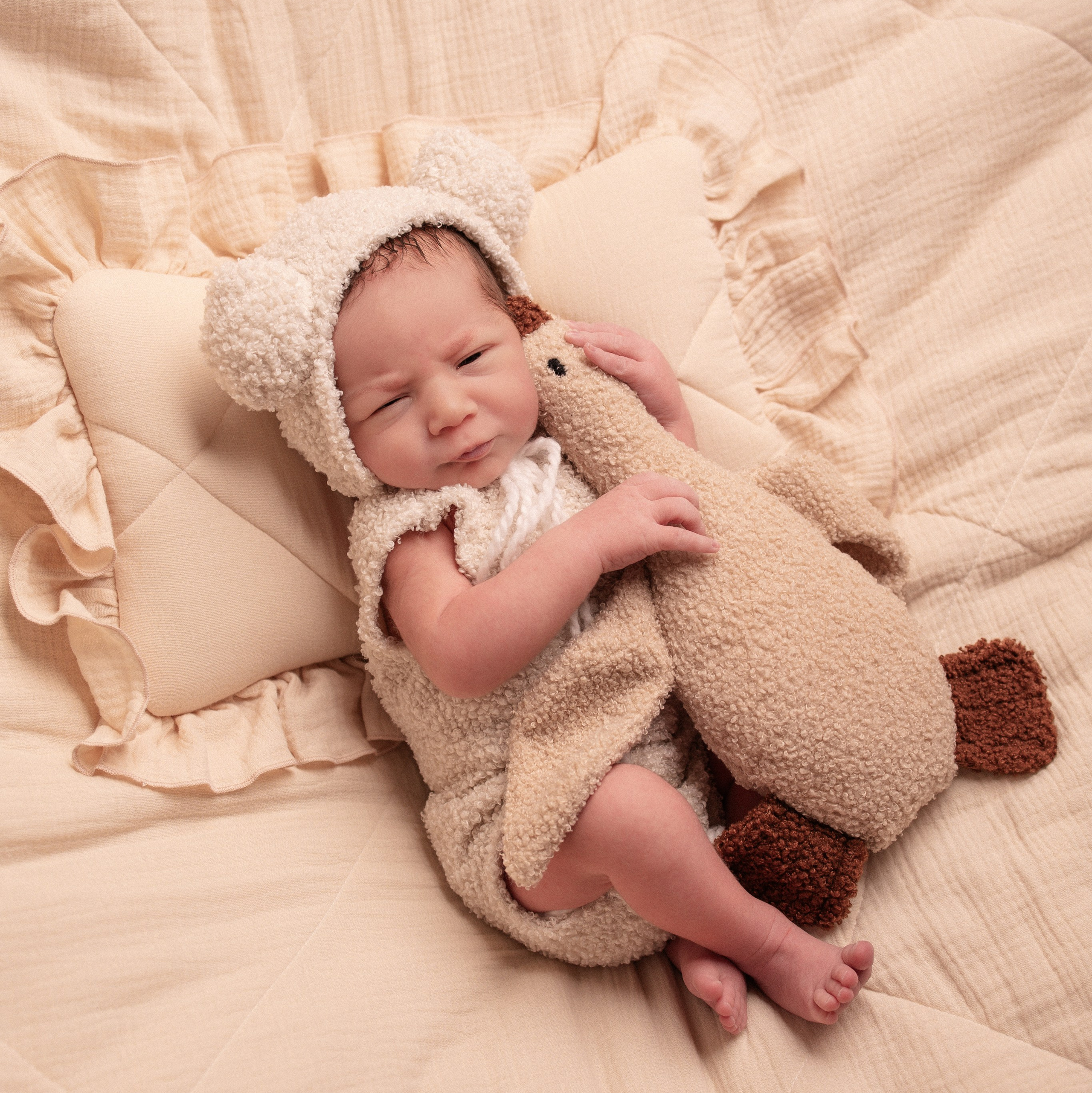 Услуги. Фотослужба «Малютка» в Наро-Фоминском перинатальном центре — сохраняем главные мгновения семьи и создаём премиальные фотокниги