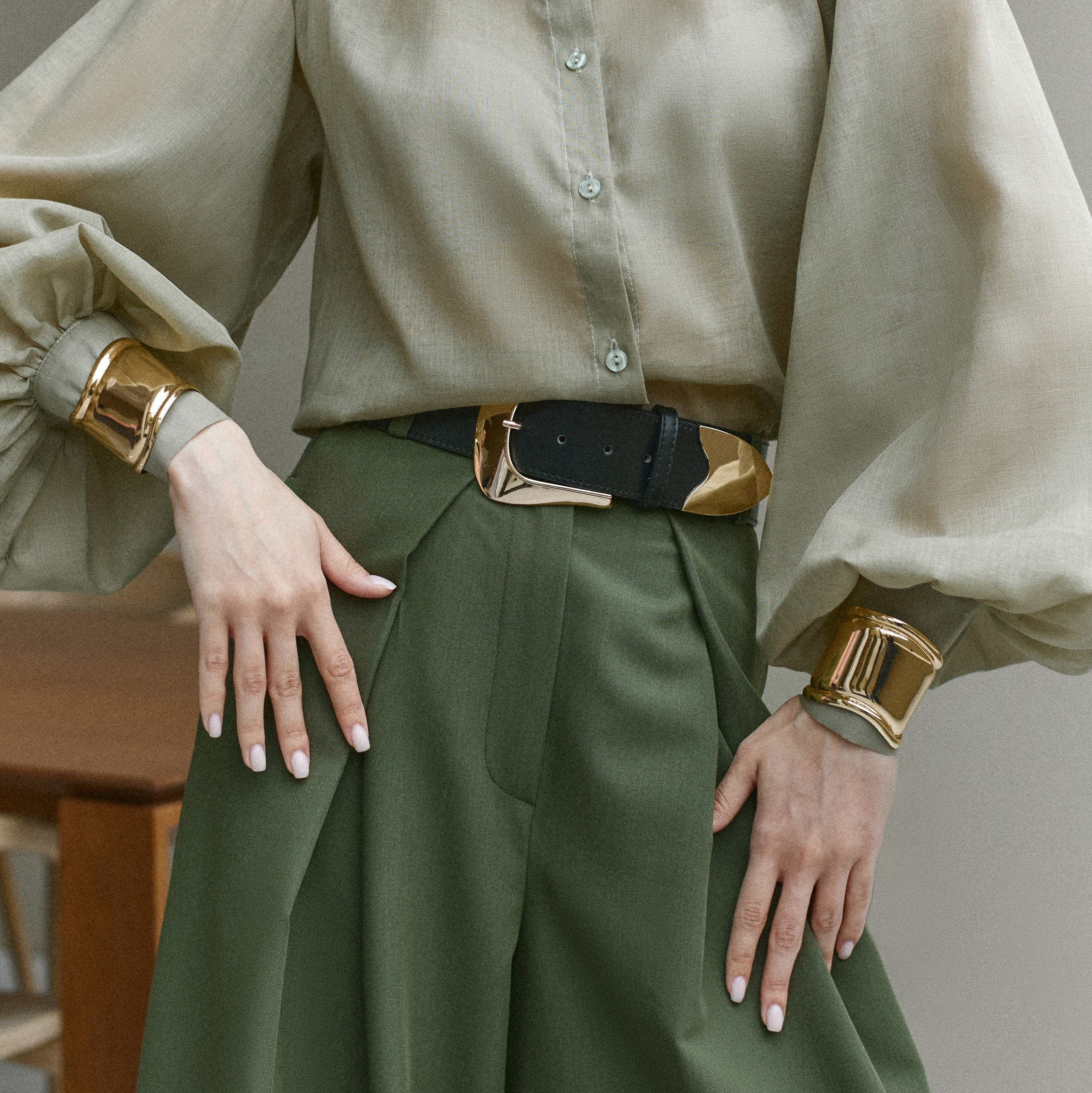 Контакты. Фотограф брендов в Санкт-Петербурге Полина Суворова