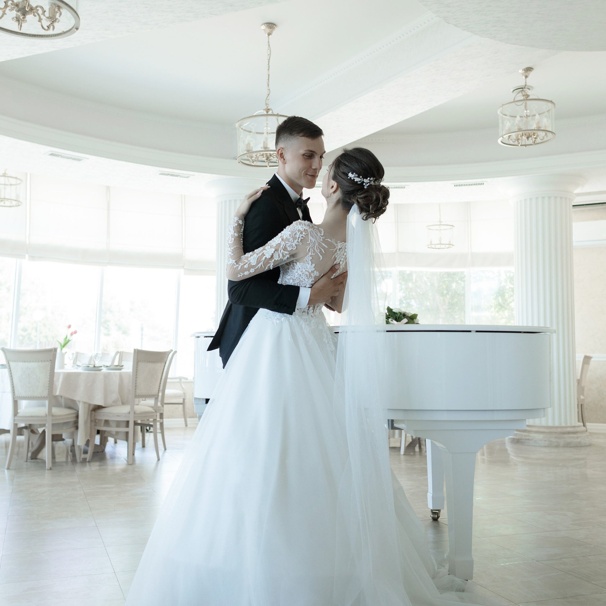 Свадебный фотограф в Астрахани. Фототуры по Астрахани и в горы Кавказа