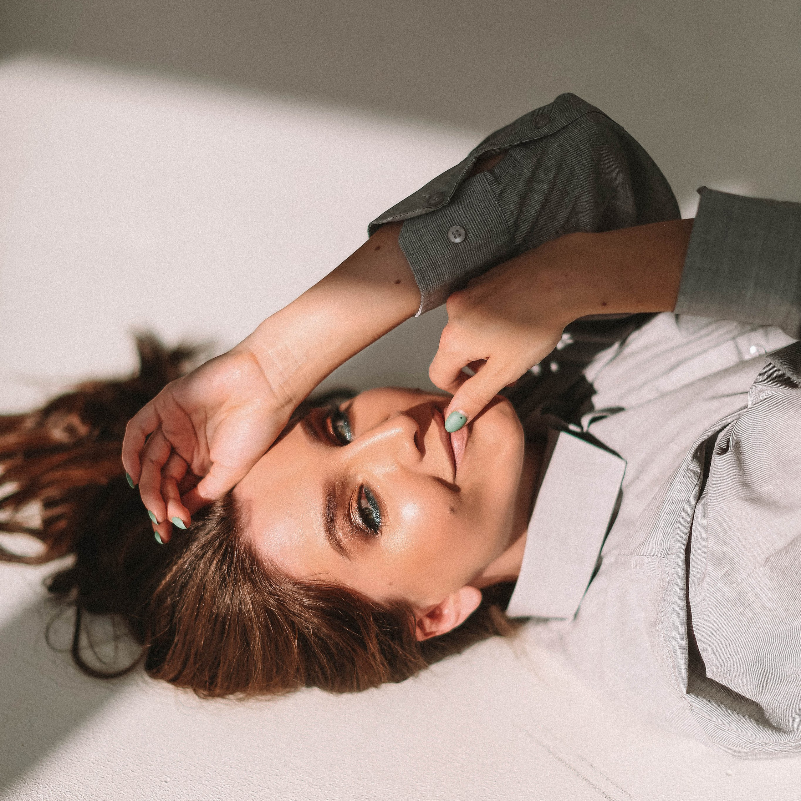 Контакты. Свадебный и семейный фотограф в Иркутске