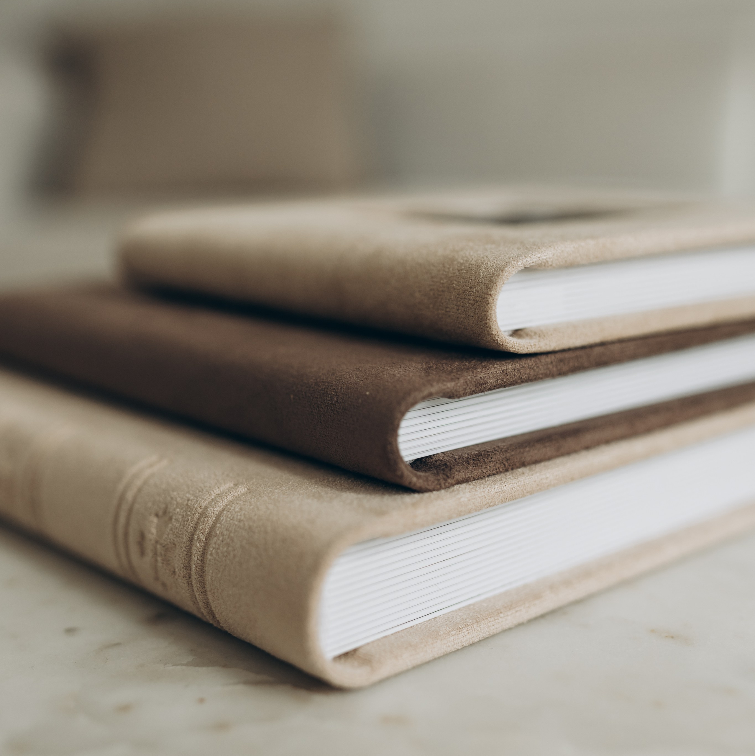 Контакты. Дизайнер фотокниг в Москве Дарья Федорченко