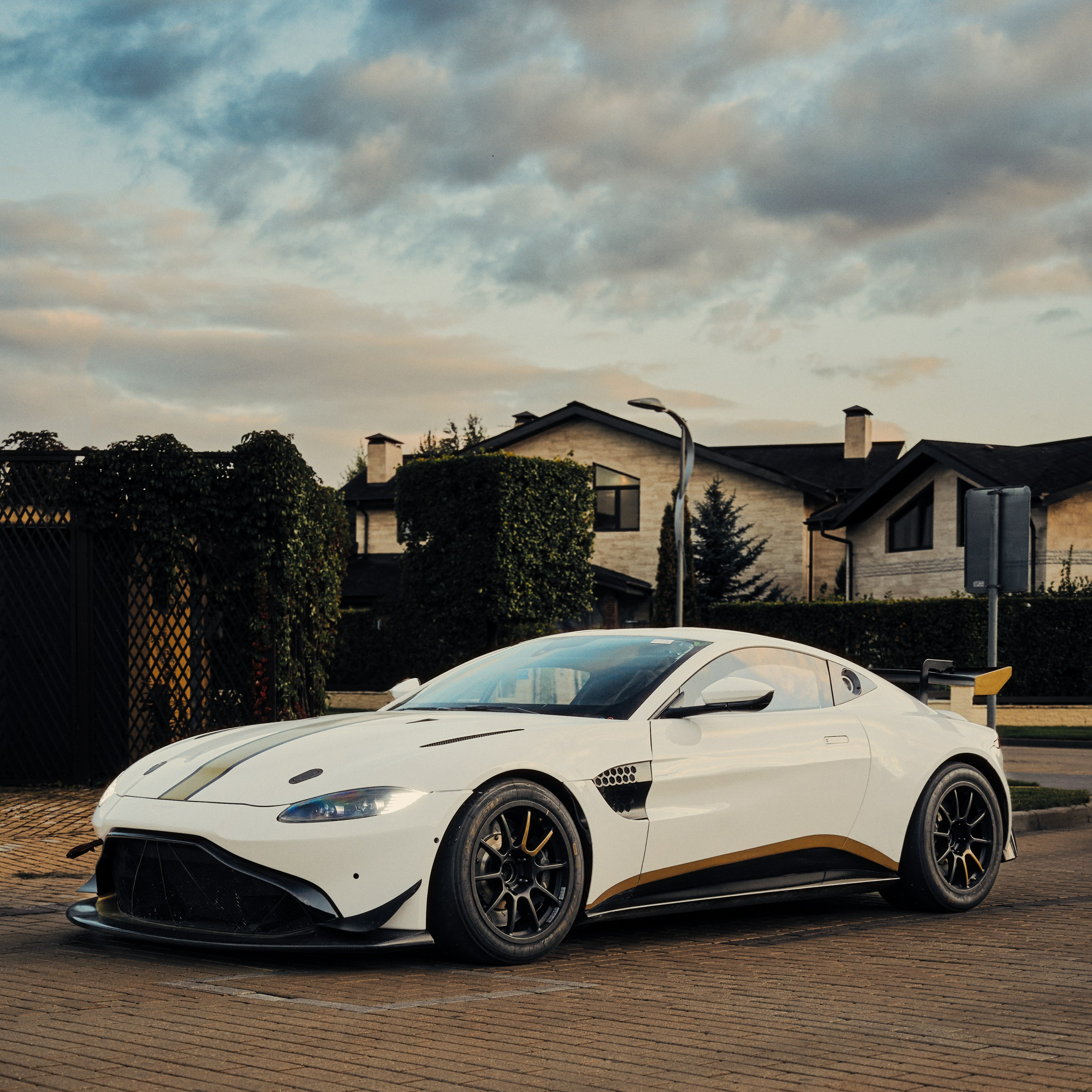 Автомобильный и коммерческий фотограф Москва