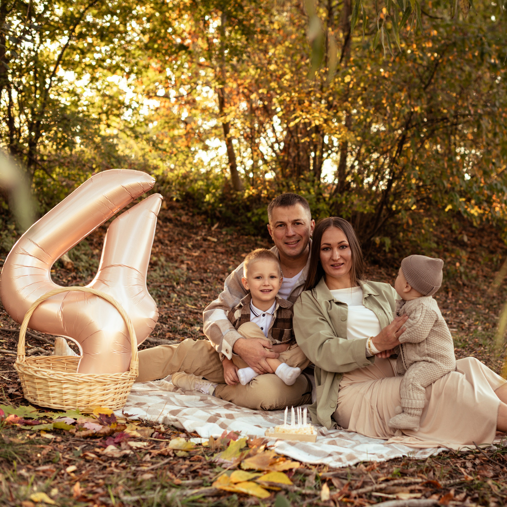 ГОДОВАСИЕ И СЕМЕЙНЫЕ. Фотограф Беременности в Краснодаре Кара Артисан