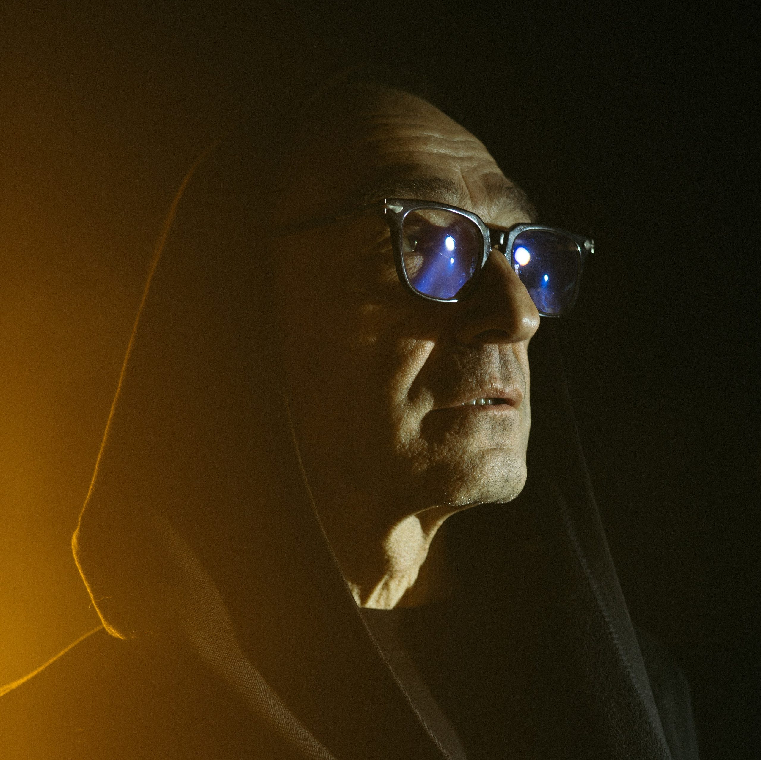 Проекты Донецкого Нового театра. Творческая мастерская Виталия Юсупова. ДОНЕЦКИЙ НОВЫЙ ТЕАТР