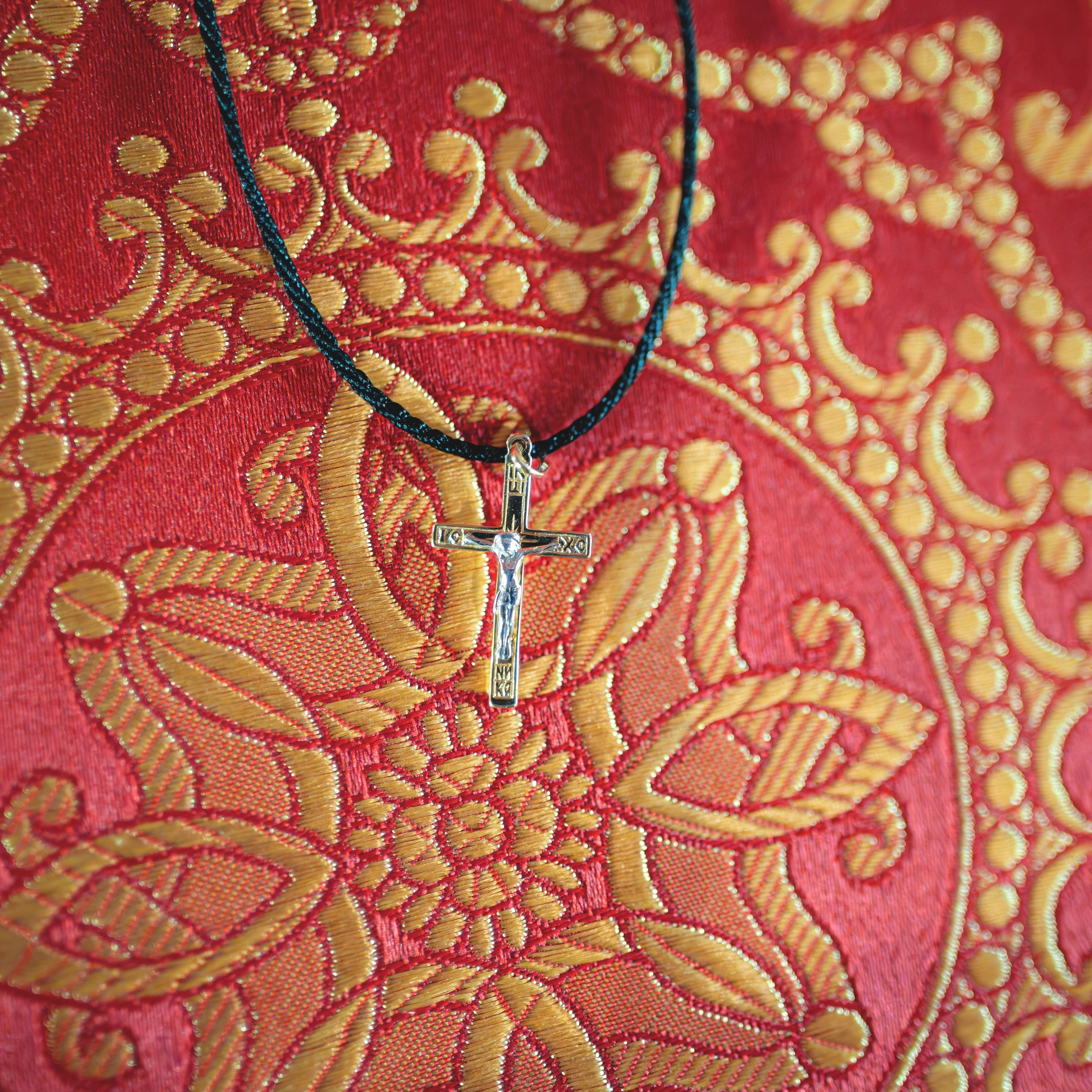 Какой крестик выбрать для крещения и почему это имеет значение. Семейный фотограф в Москве 📸