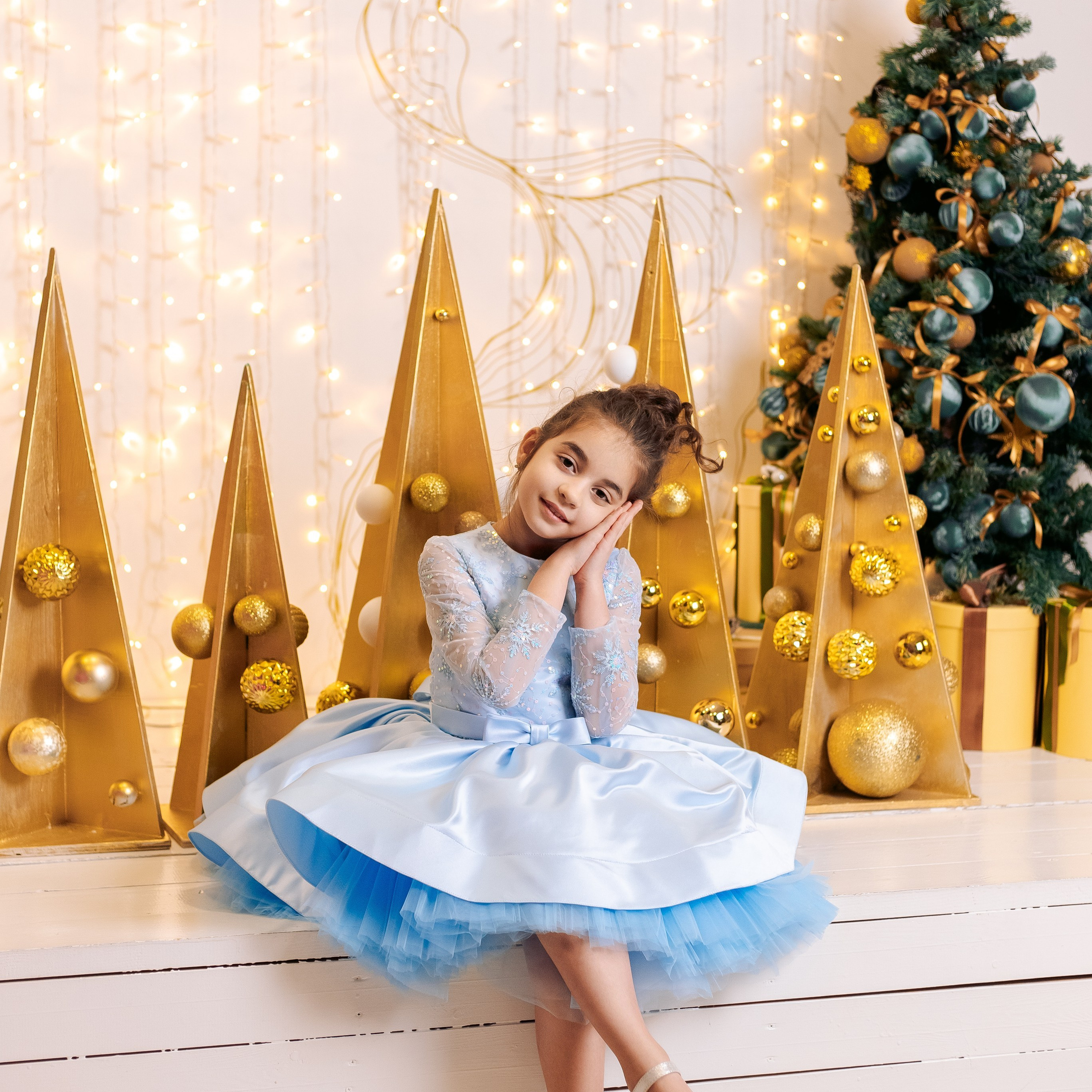 Новогодние фотосессии 2024 — 2025 в фотостудиях. Фотограф в Санкт-Петербурге, Анна Скворцова