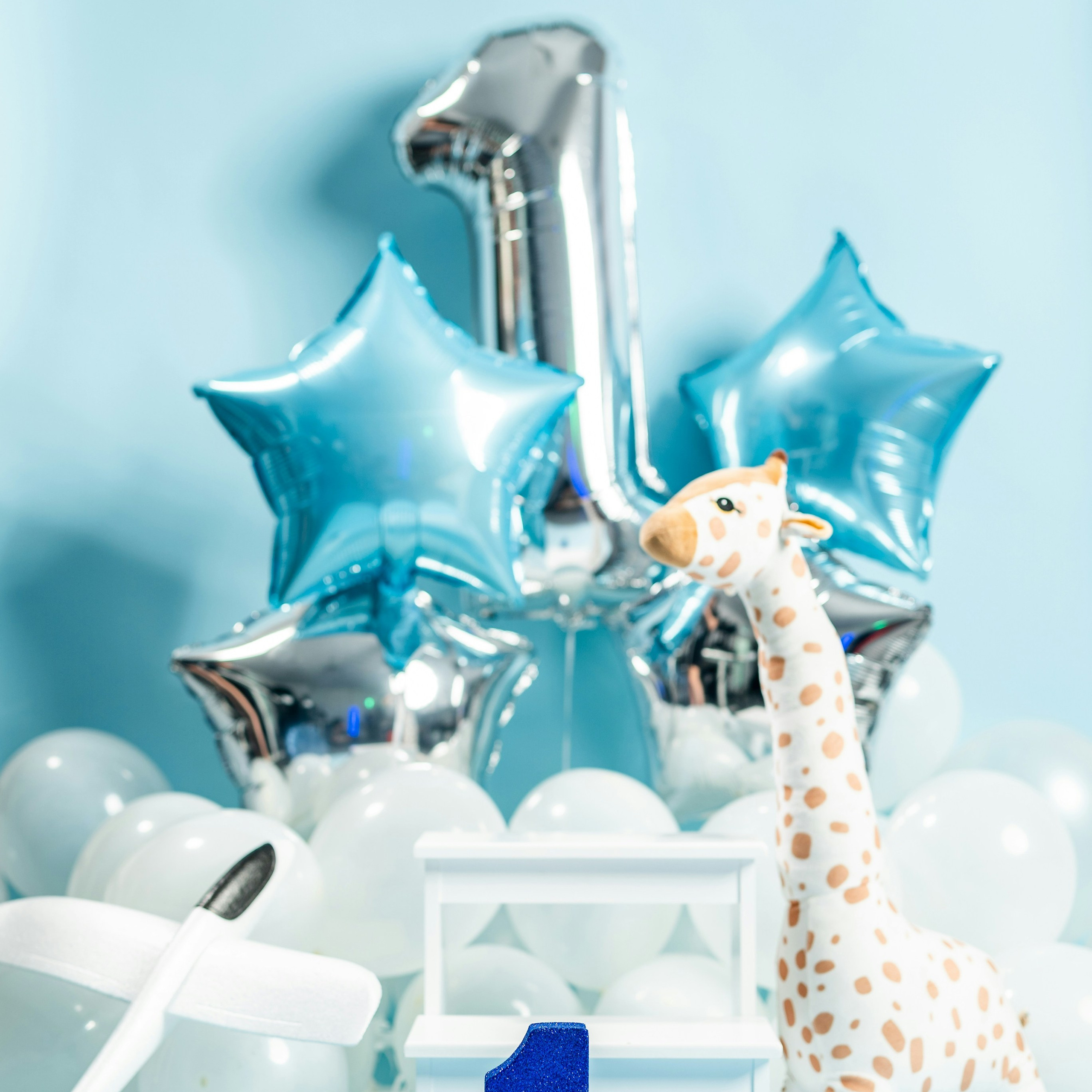 Доставка воздушных шаров по Санкт-Петербургу и лен. области