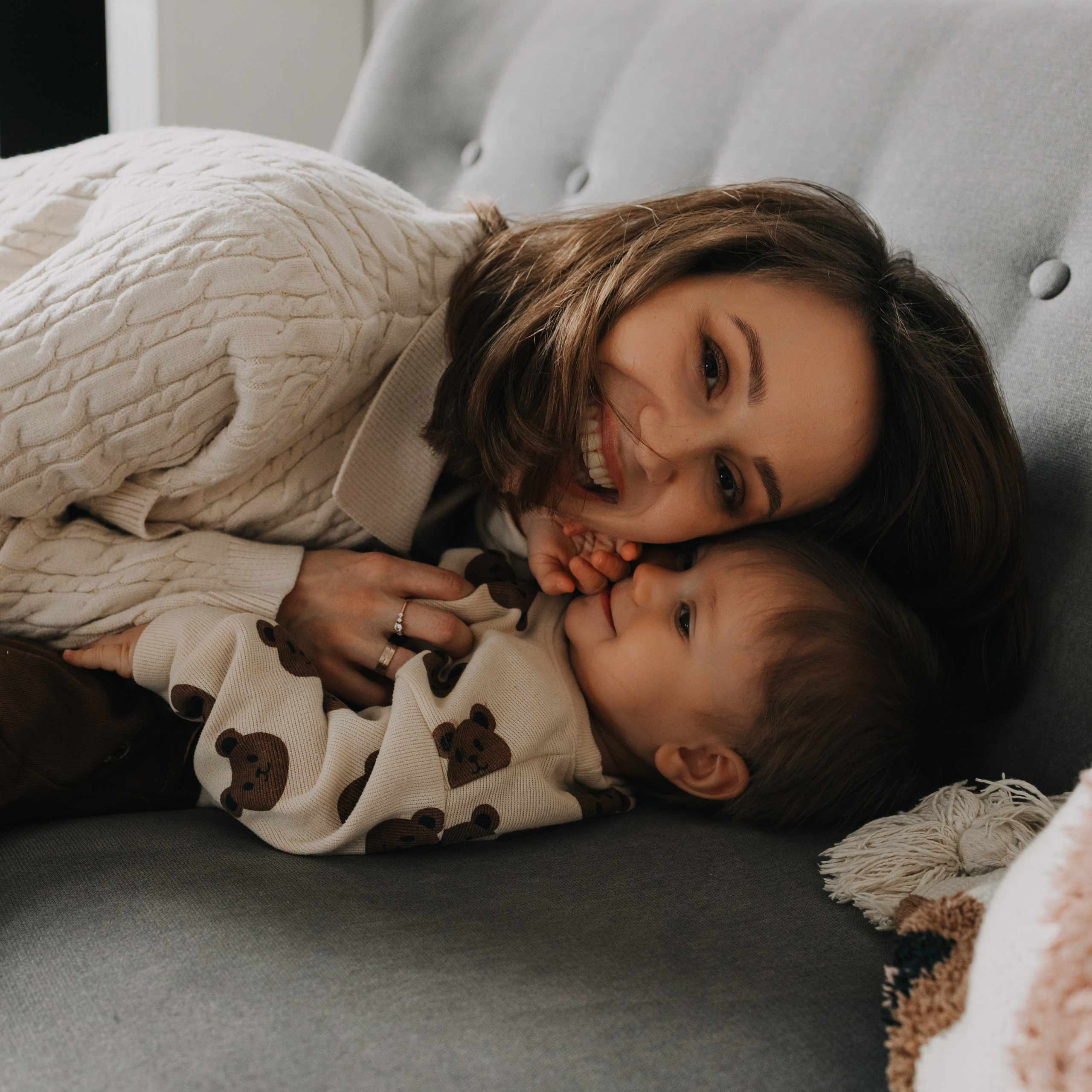 мама и ребенок, фотография в студии