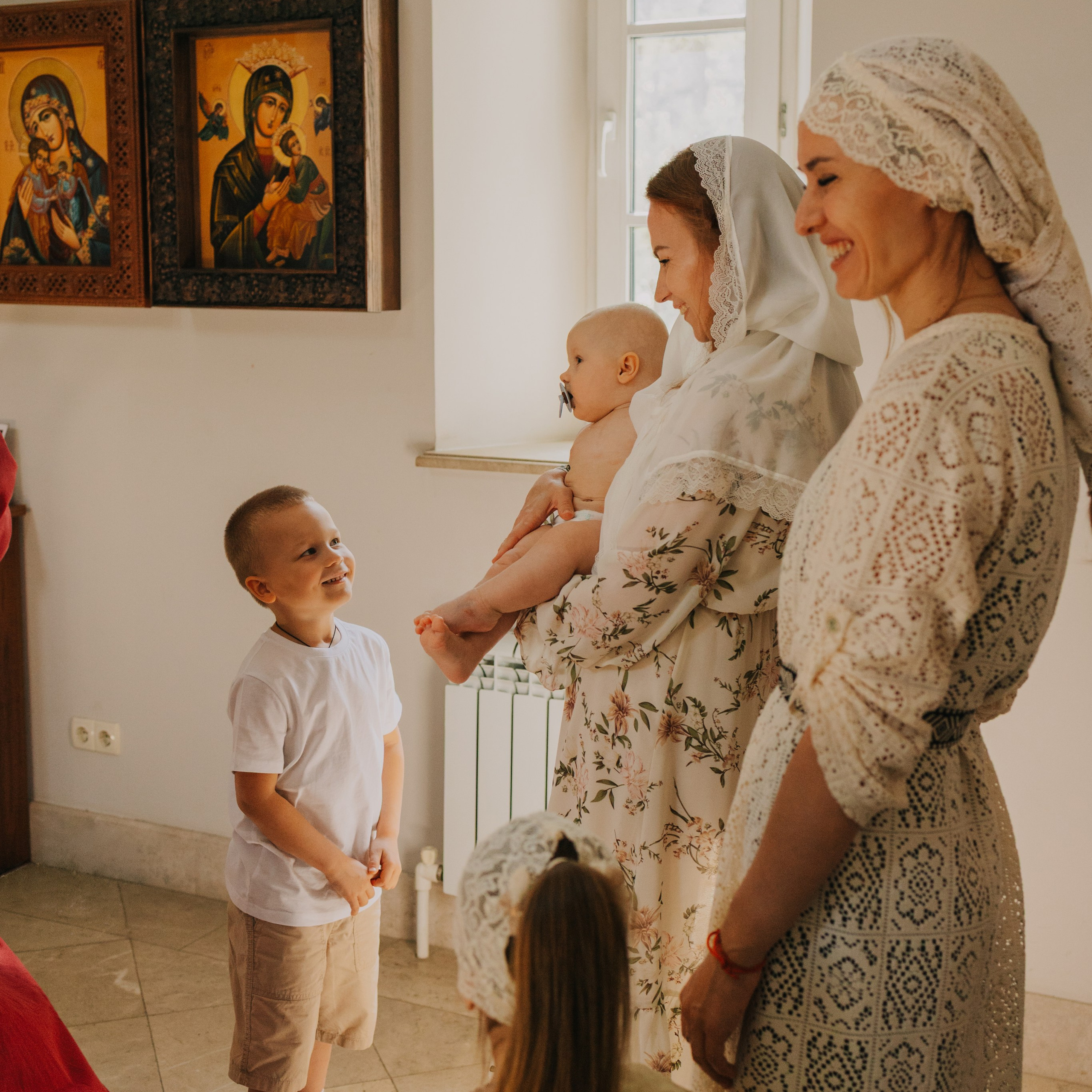 Фотограф на крещение ребёнка в Москве — как подготовиться к таинству?. Семейный Фотограф Москва | Крестины, Контент, Обучение | Голубева Евгения